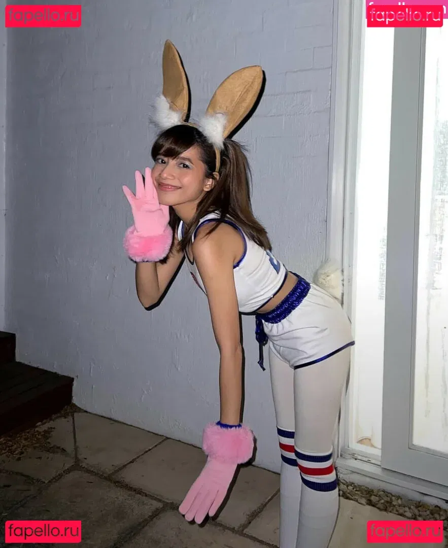 Eeeveenara Onlyfans Photo Gallery 