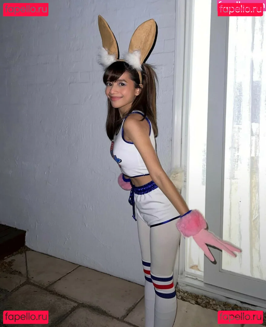 Eeeveenara Onlyfans Photo Gallery 