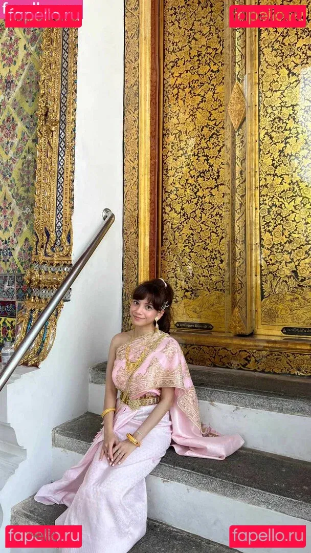 Eeeveenara Onlyfans Photo Gallery 