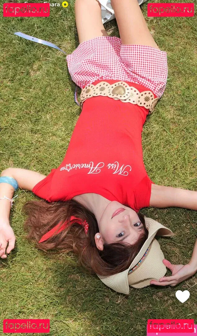 Eeeveenara Onlyfans Photo Gallery 