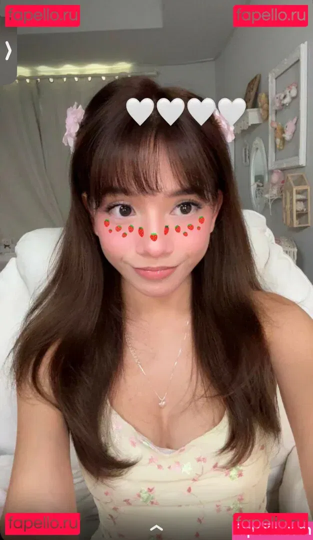 Eeeveenara Onlyfans Photo Gallery 