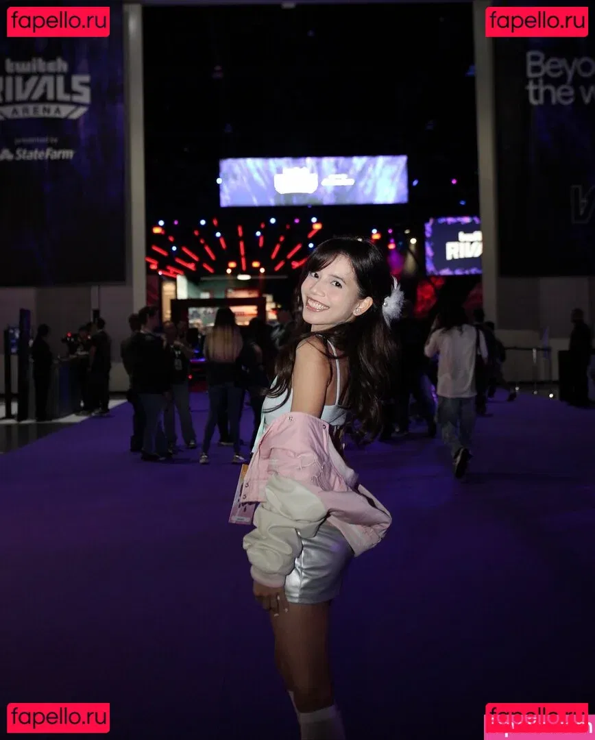 Eeeveenara Onlyfans Photo Gallery 