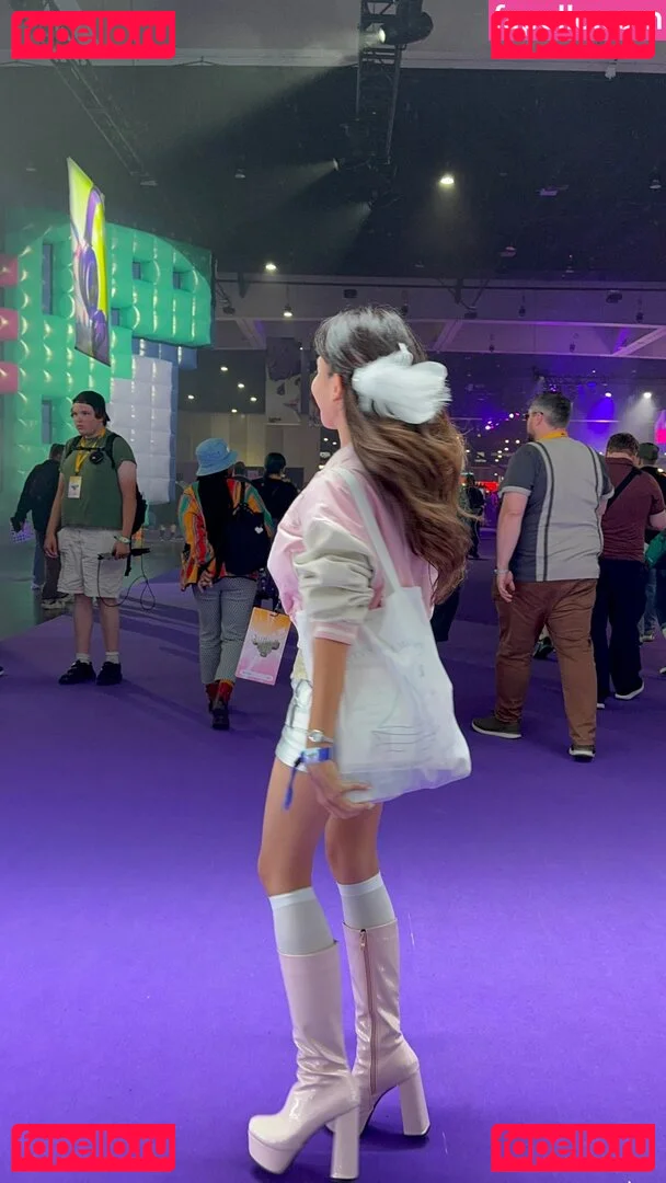 Eeeveenara Onlyfans Photo Gallery 