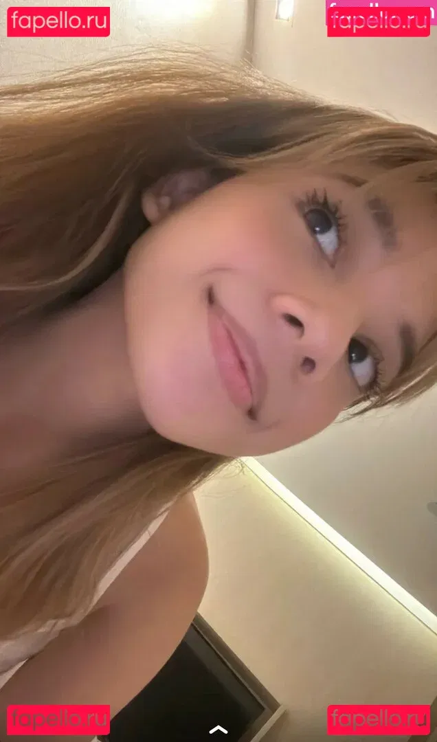 Eeeveenara Onlyfans Photo Gallery 