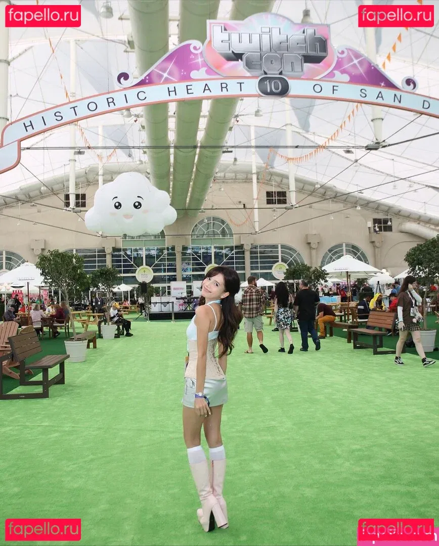 Eeeveenara Onlyfans Photo Gallery 