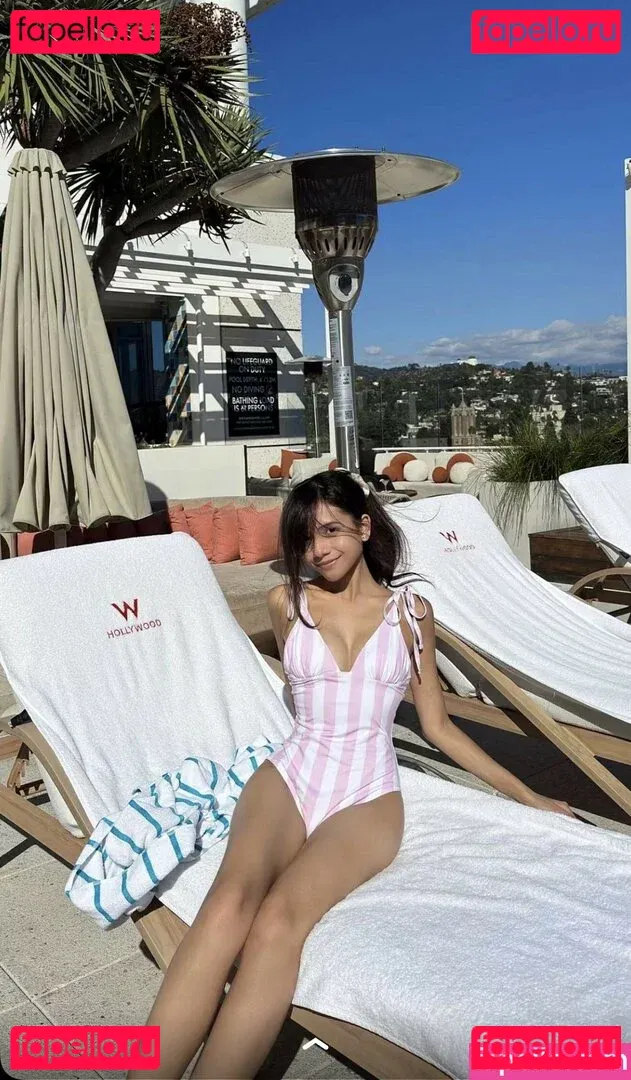 Eeeveenara Onlyfans Photo Gallery 