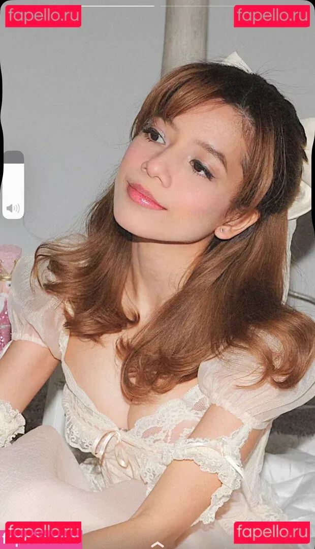 Eeeveenara Onlyfans Photo Gallery 