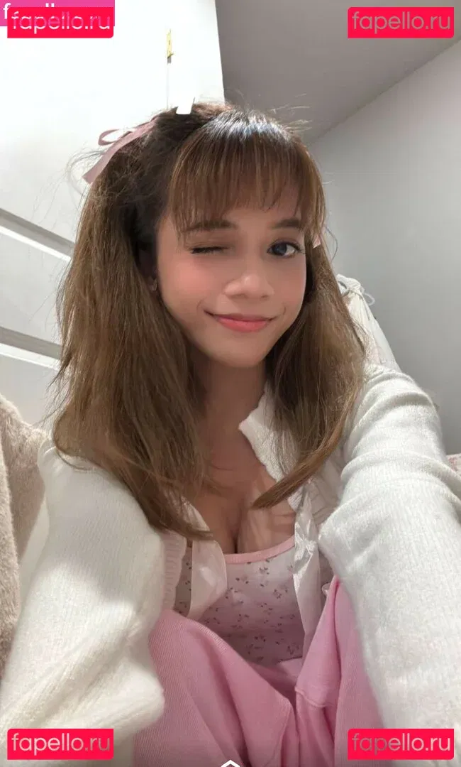 Eeeveenara Onlyfans Photo Gallery 