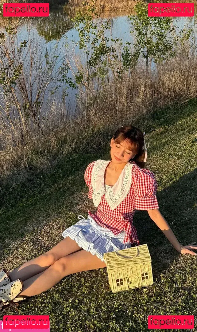 Eeeveenara Onlyfans Photo Gallery 