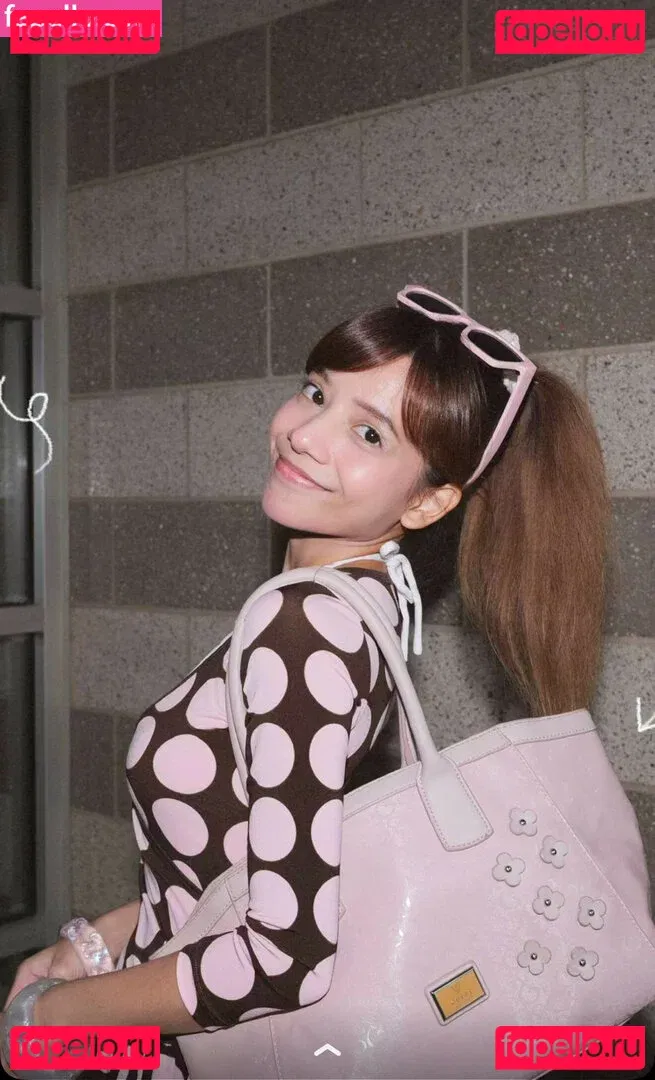 Eeeveenara Onlyfans Photo Gallery 