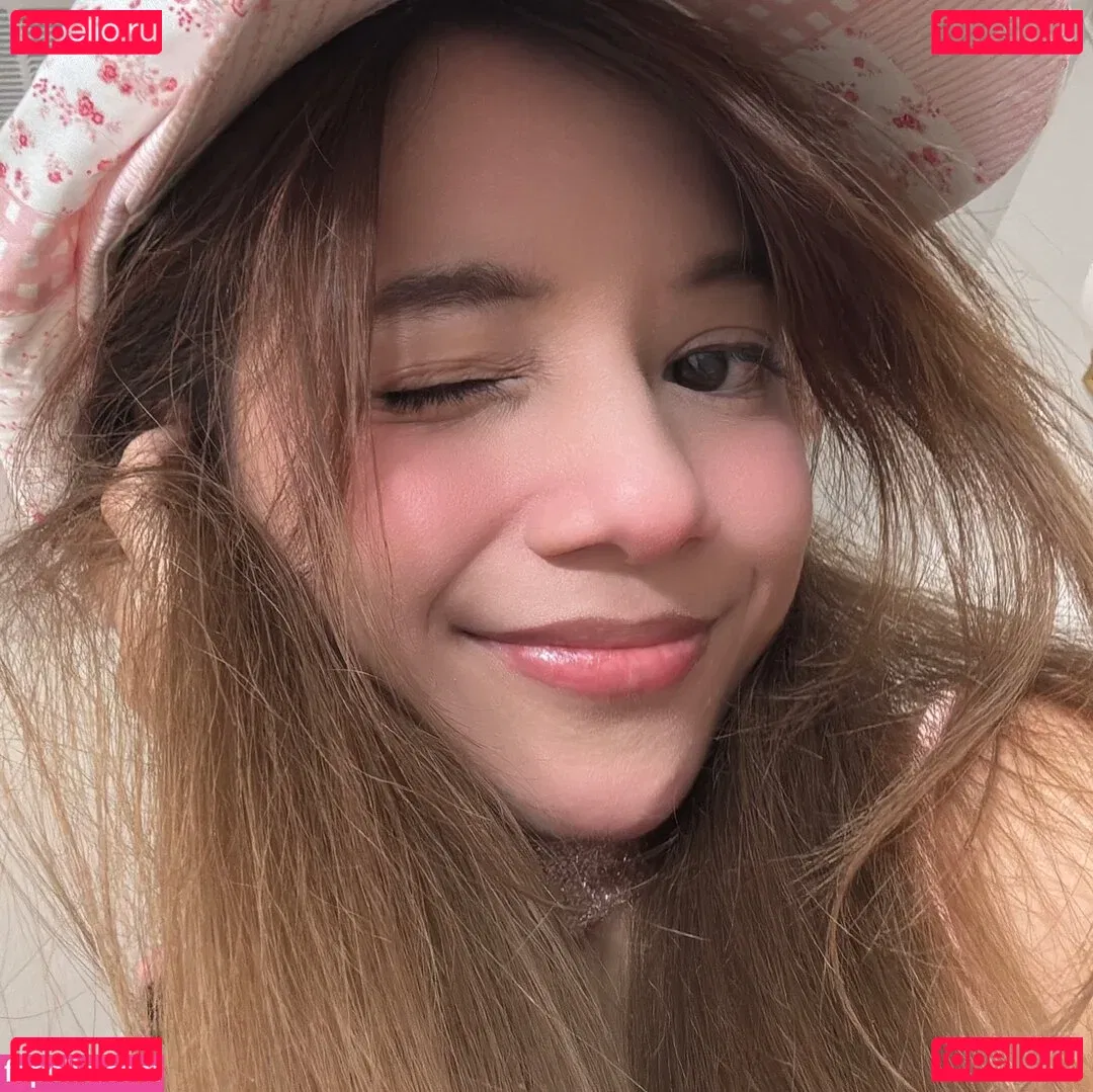 Eeeveenara Onlyfans Photo Gallery 