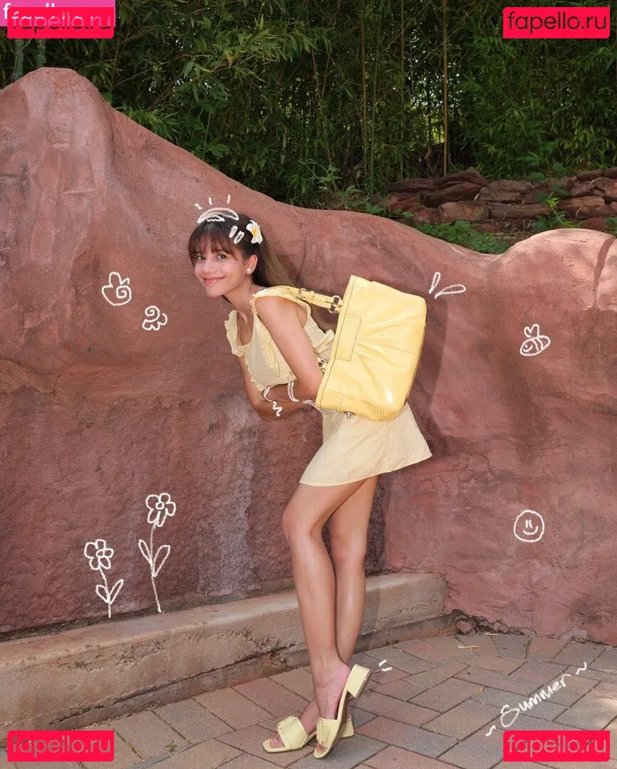 Eeeveenara Onlyfans Photo Gallery 