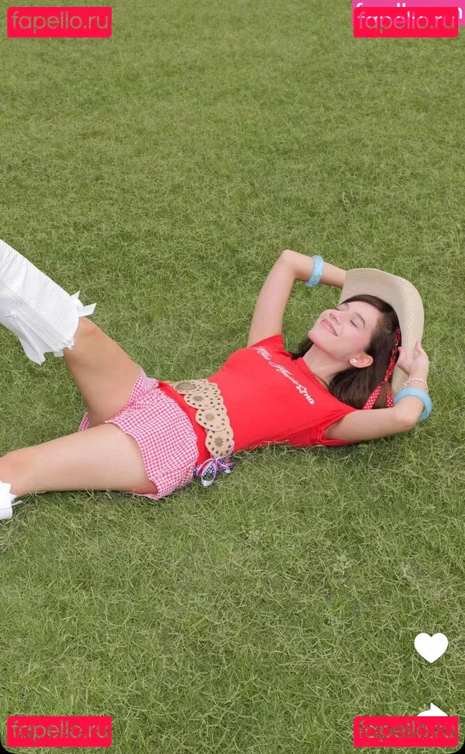 Eeeveenara Onlyfans Photo Gallery 