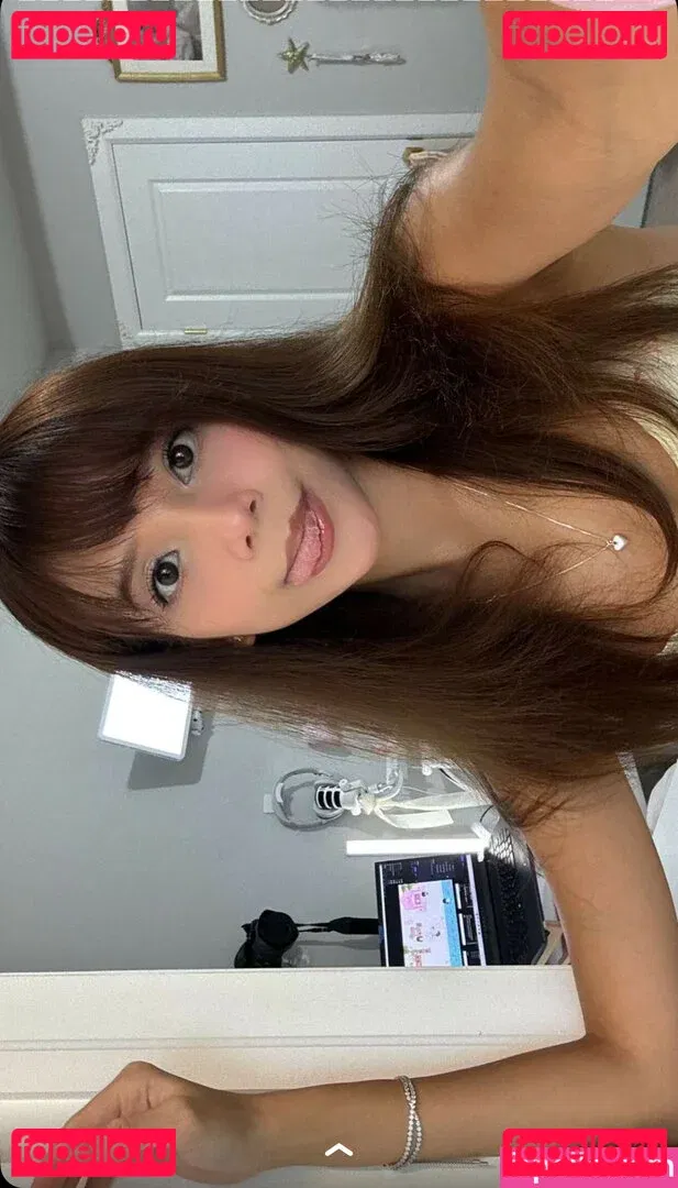 Eeeveenara Onlyfans Photo Gallery 