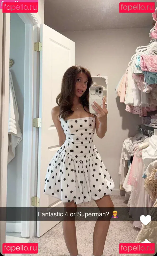 Eeeveenara Onlyfans Photo Gallery 