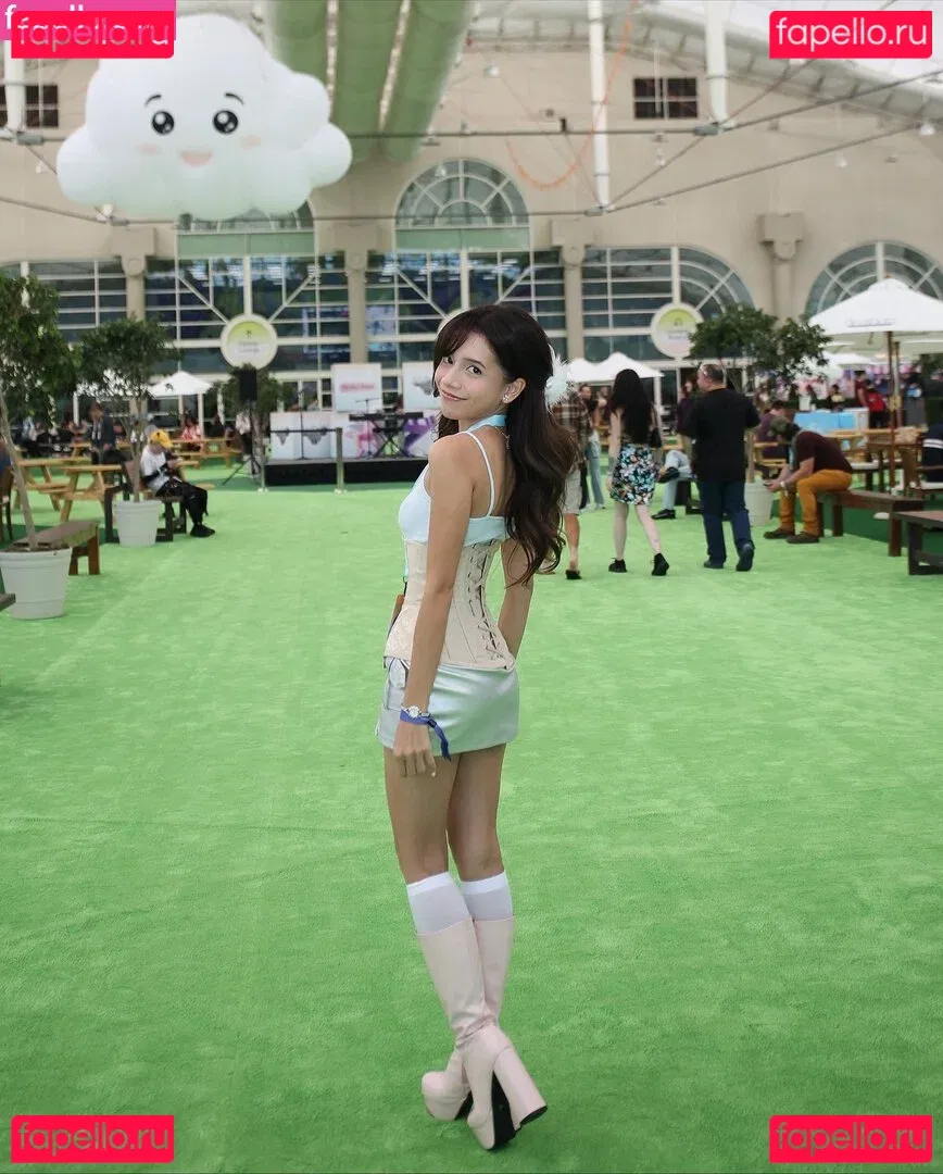 Eeeveenara Onlyfans Photo Gallery 