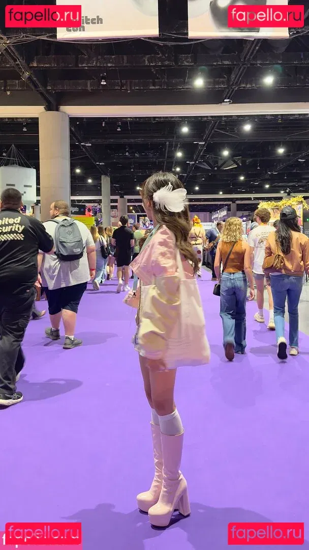 Eeeveenara Onlyfans Photo Gallery 