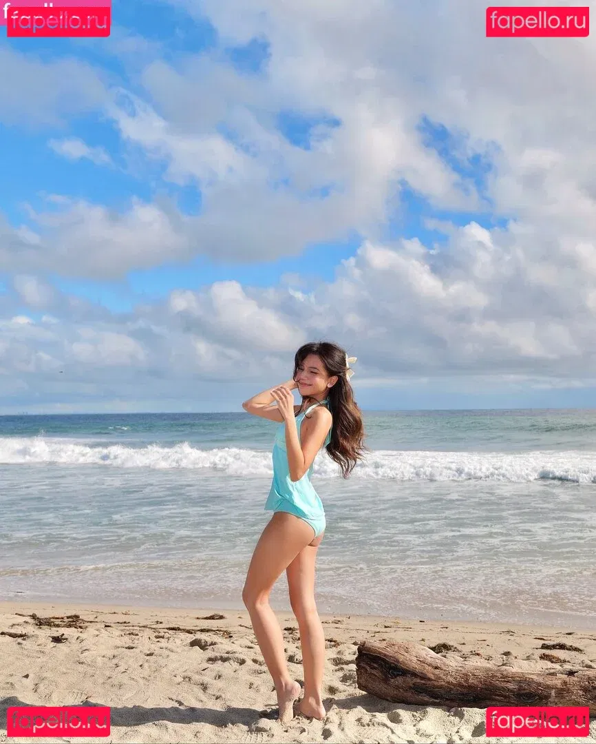 Eeeveenara Onlyfans Photo Gallery 