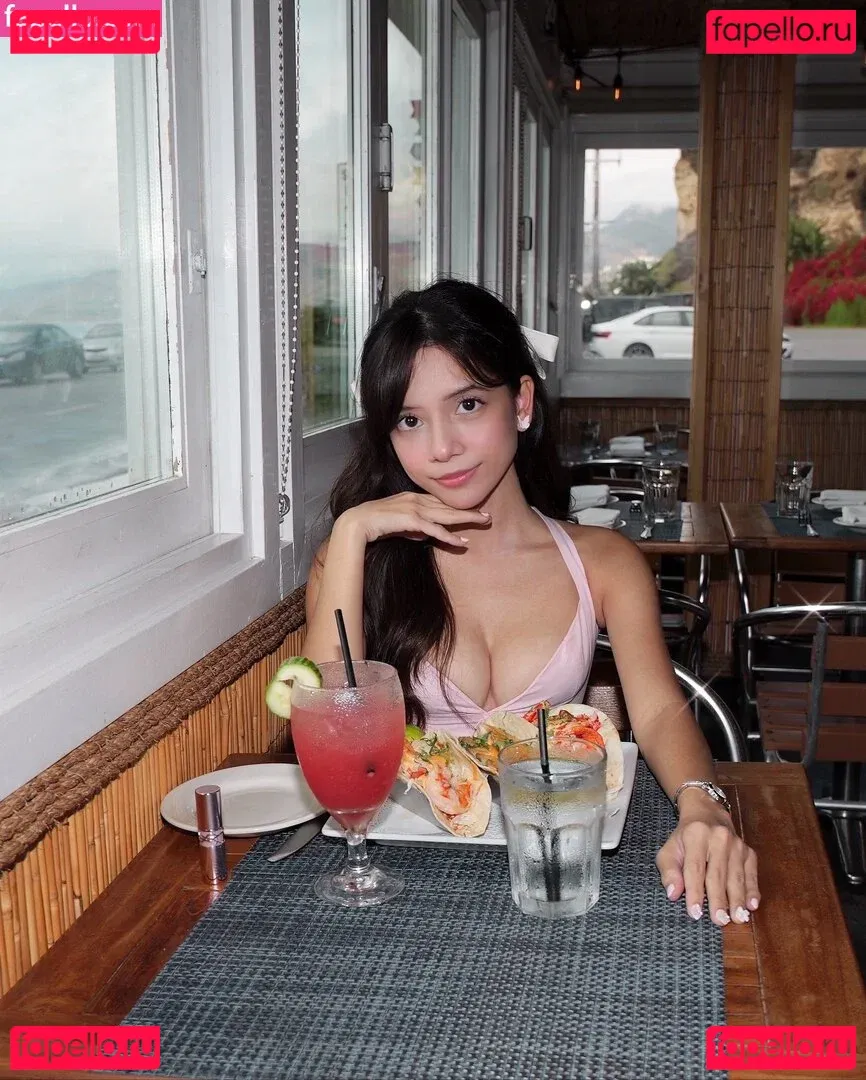 Eeeveenara Onlyfans Photo Gallery 