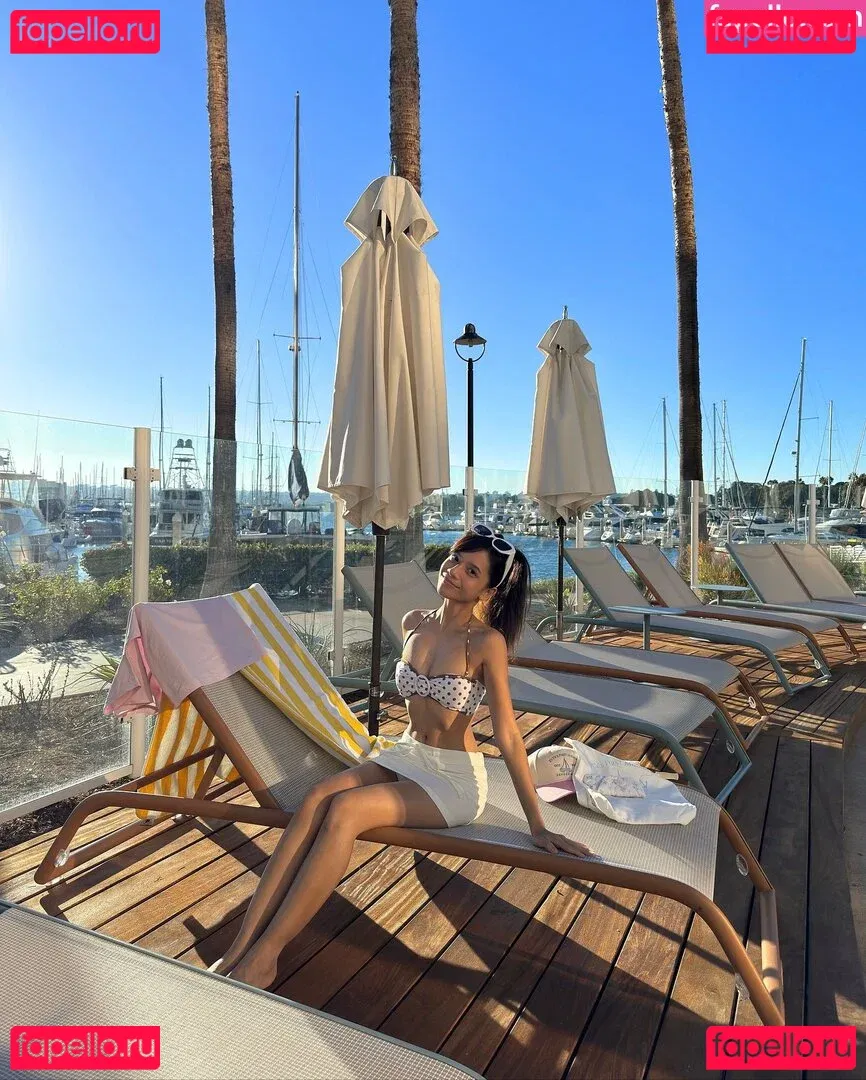 Eeeveenara Onlyfans Photo Gallery 