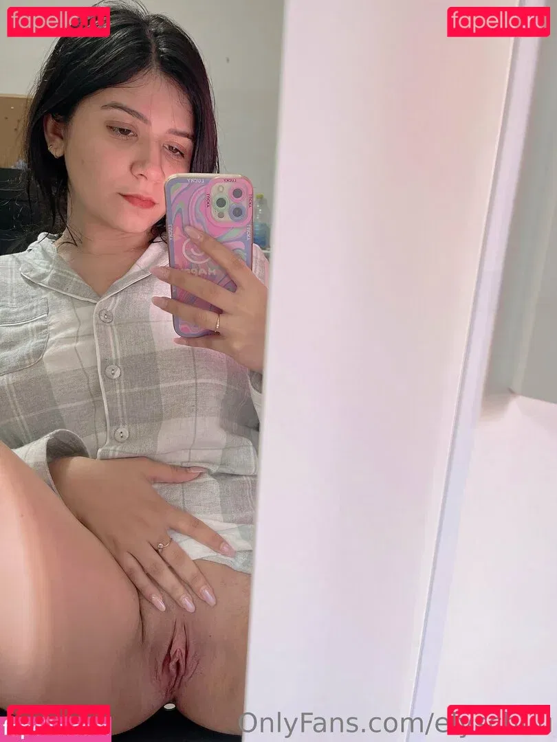 xelyspez Onlyfans Photo Gallery 