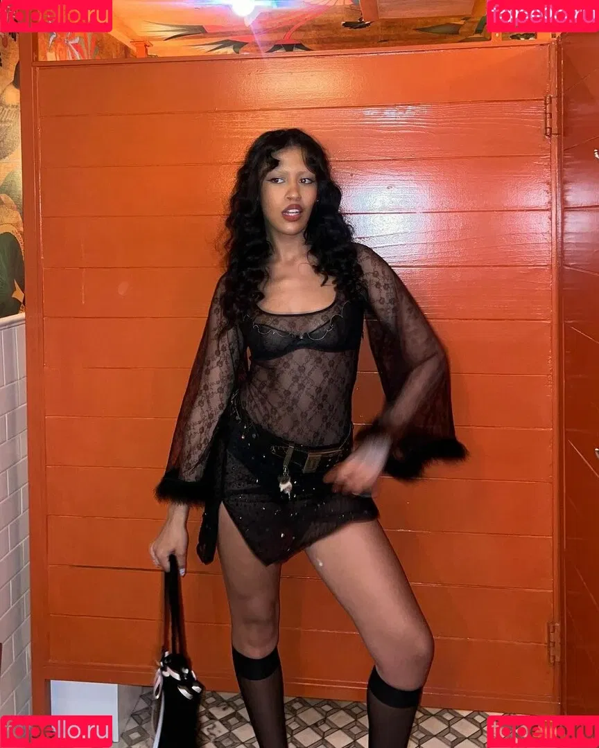 Rappers Daughters Onlyfans Photo Gallery 