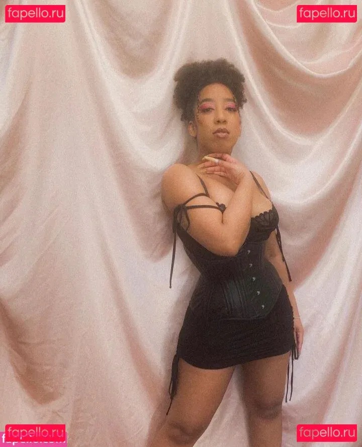 Rappers Daughters Onlyfans Photo Gallery 