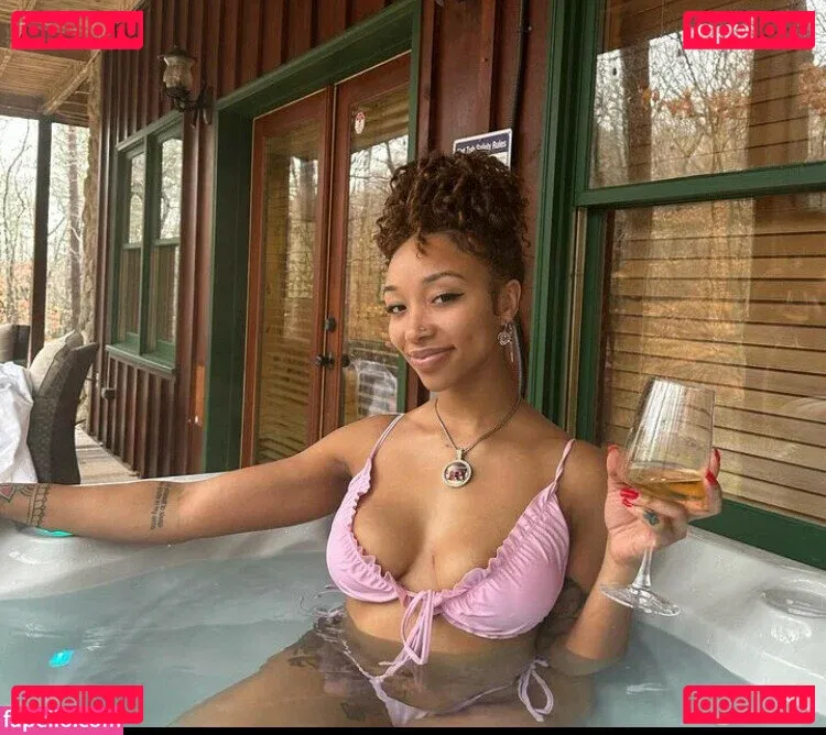 Rappers Daughters Onlyfans Photo Gallery 