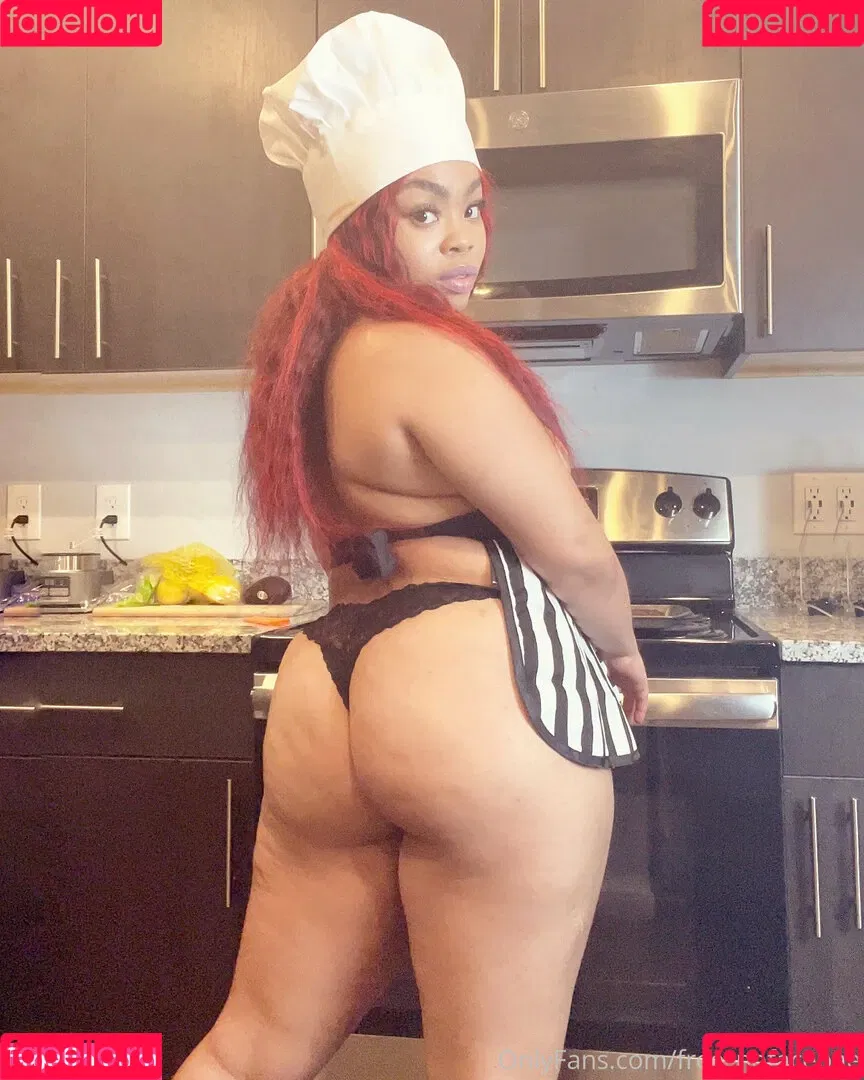 free_nofacebae Onlyfans Photo Gallery 