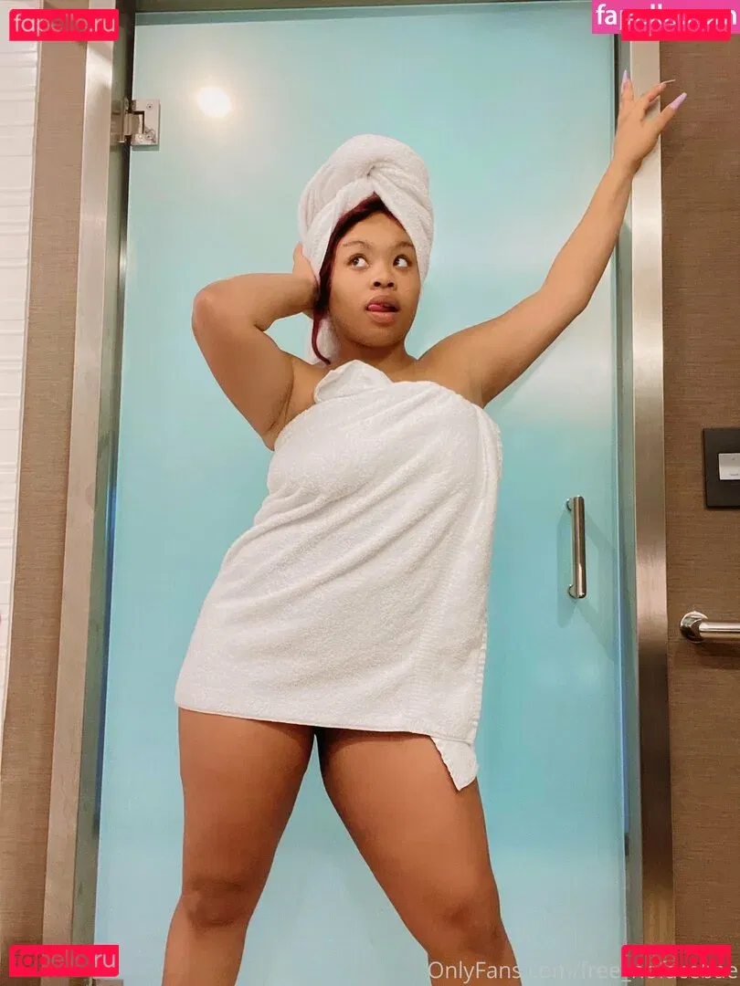 free_nofacebae Onlyfans Photo Gallery 