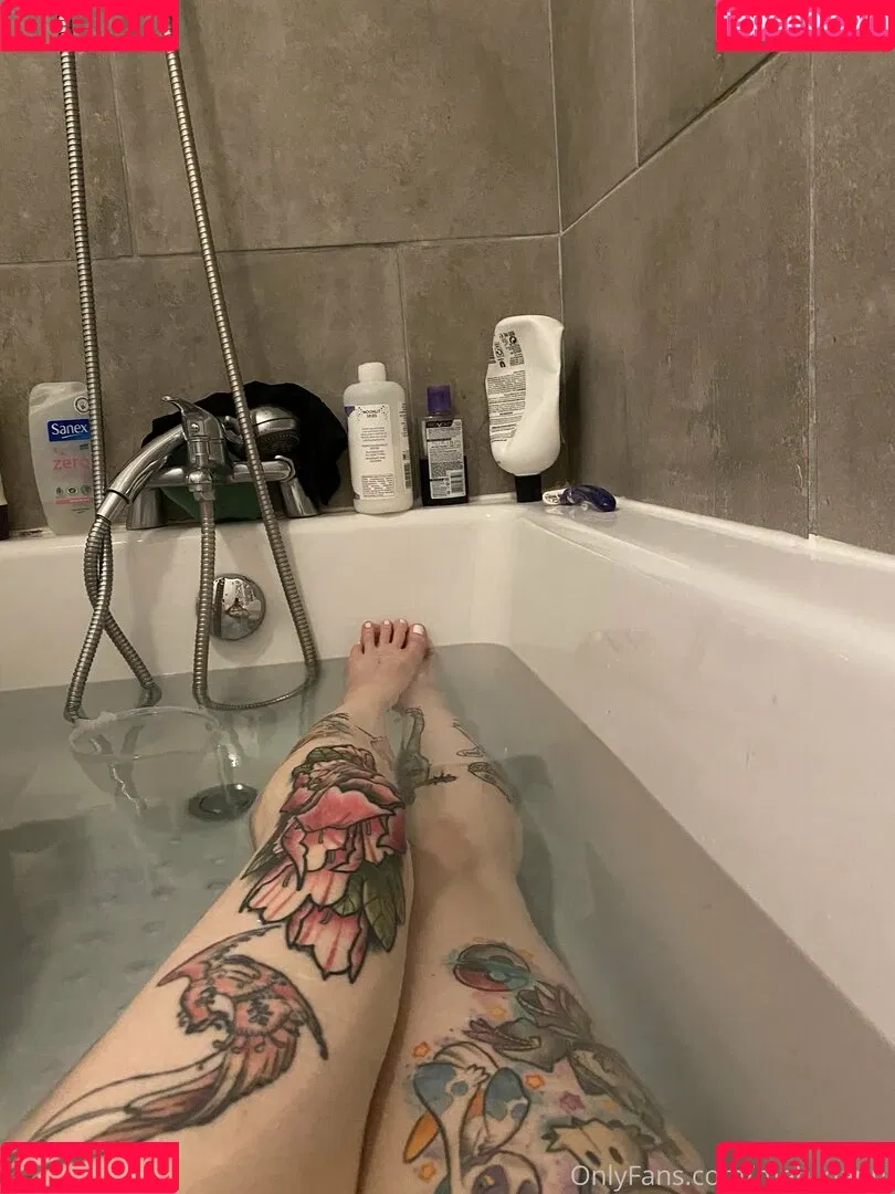 meh_danni Onlyfans Photo Gallery 