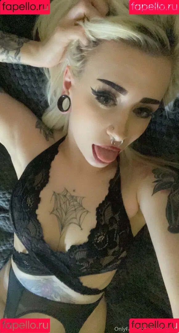 meh_danni Onlyfans Photo Gallery 