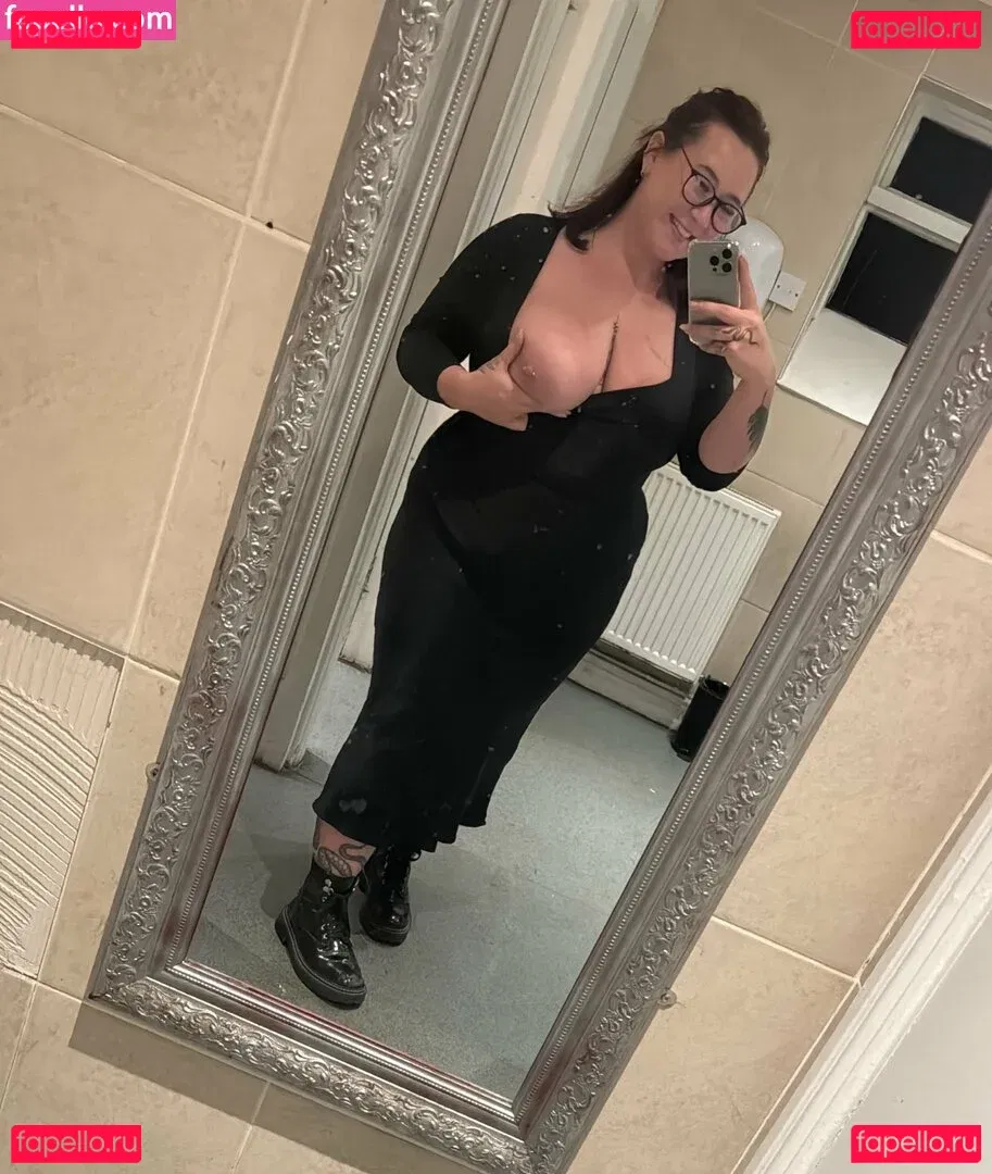 Daisy Gold Onlyfans Photo Gallery 