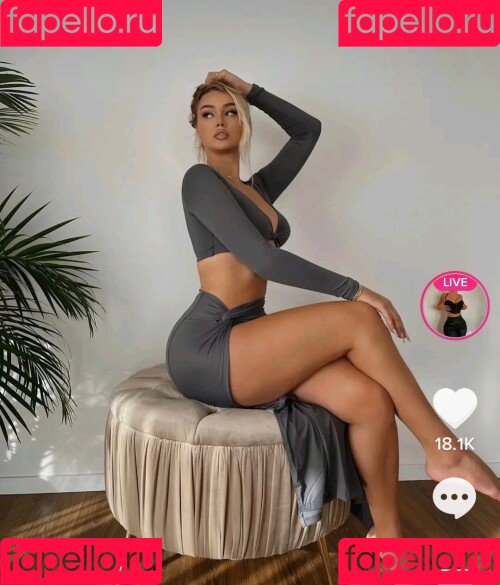 Uresa Zogu Onlyfans Photo Gallery 