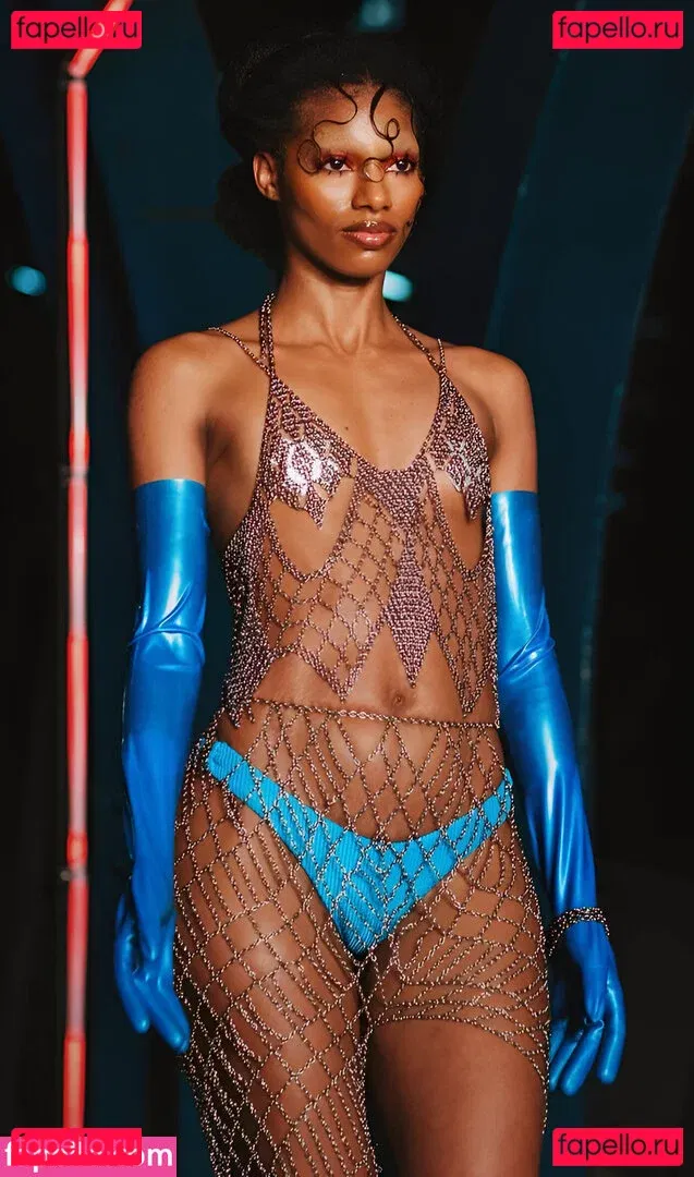 Tina Calamba Onlyfans Photo Gallery 