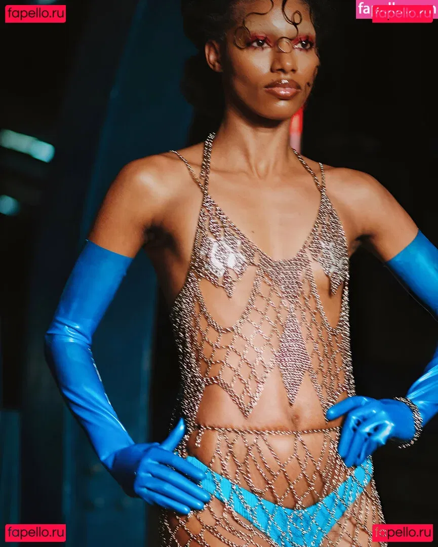 Tina Calamba Onlyfans Photo Gallery 