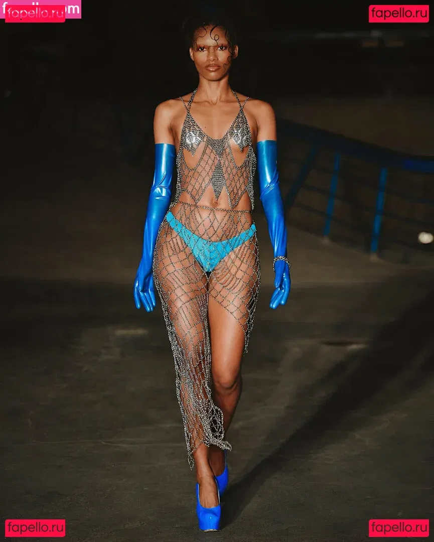 Tina Calamba Onlyfans Photo Gallery 