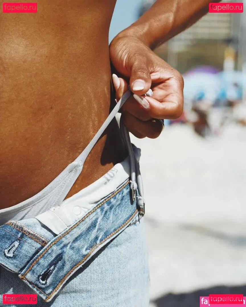 Tina Calamba Onlyfans Photo Gallery 