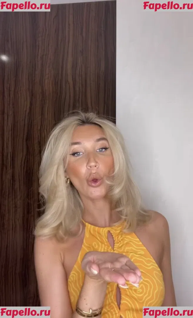 Megan McKenna Onlyfans Photo Gallery 