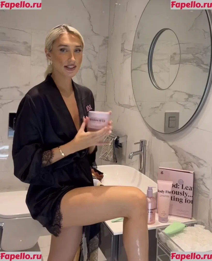 Megan McKenna Onlyfans Photo Gallery 