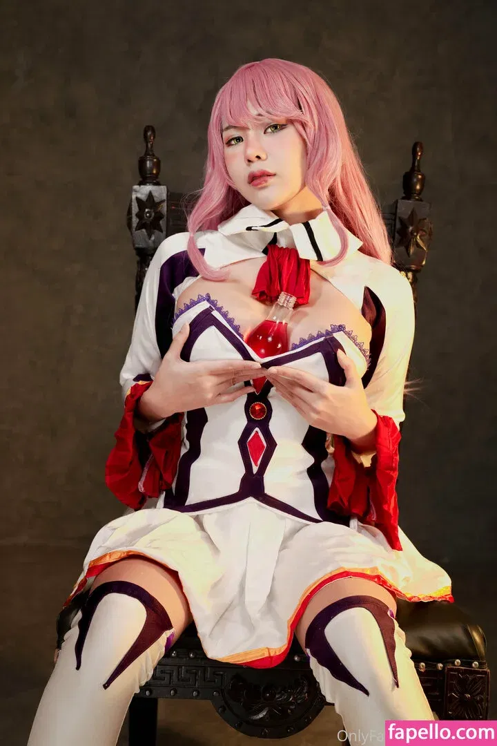 Minichu Thai Onlyfans Photo Gallery 