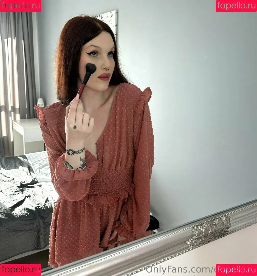 emmii_ts Onlyfans Photo Gallery 
