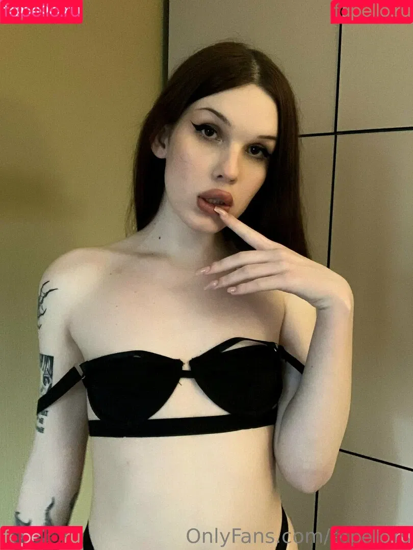 emmii_ts Onlyfans Photo Gallery 