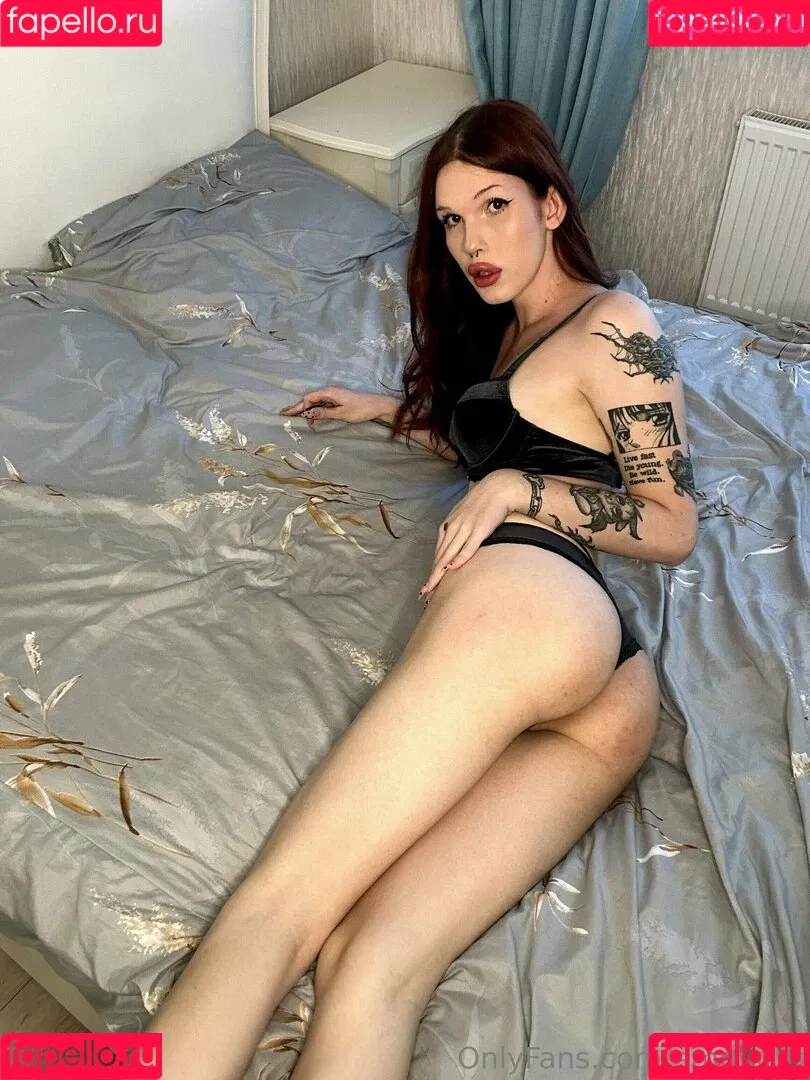 emmii_ts Onlyfans Photo Gallery 