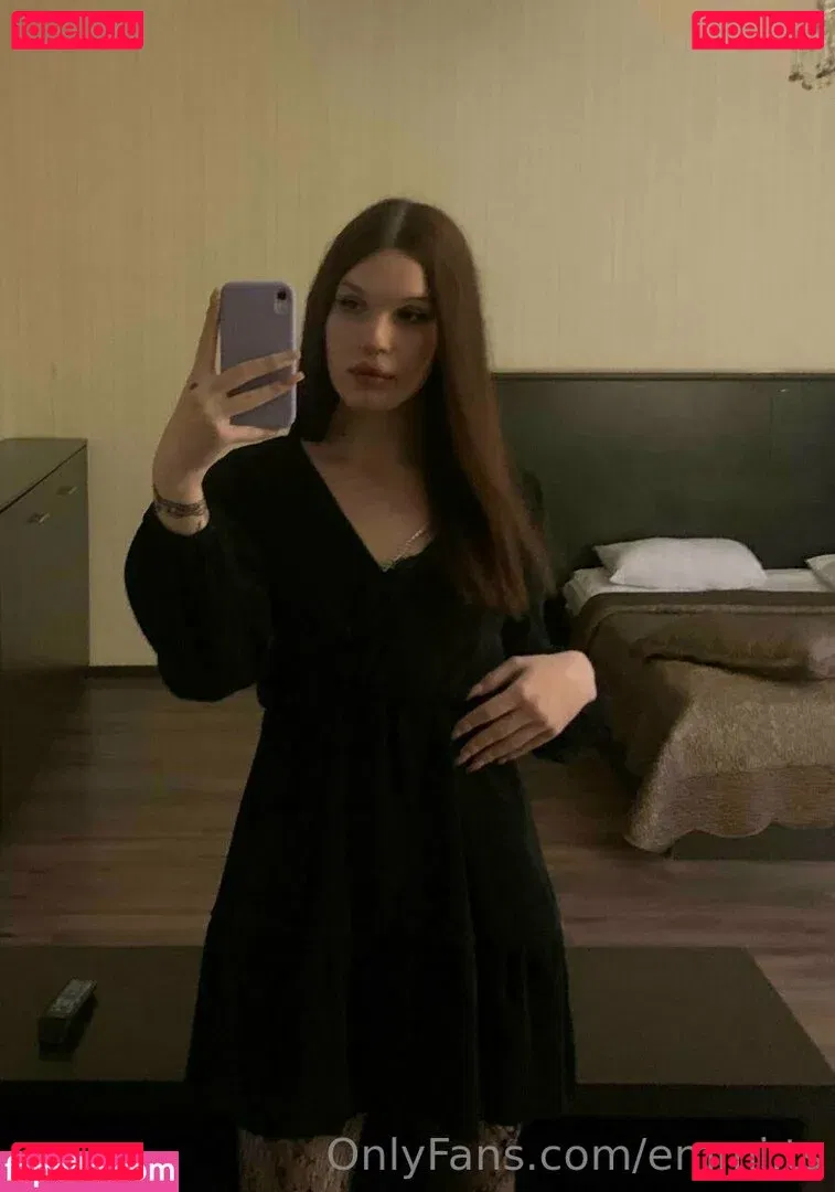 emmii_ts Onlyfans Photo Gallery 