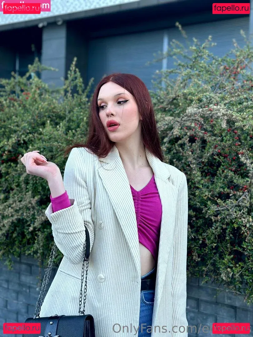 emmii_ts Onlyfans Photo Gallery 