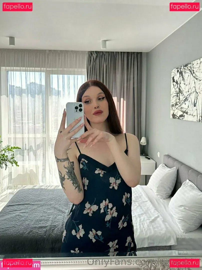 emmii_ts Onlyfans Photo Gallery 