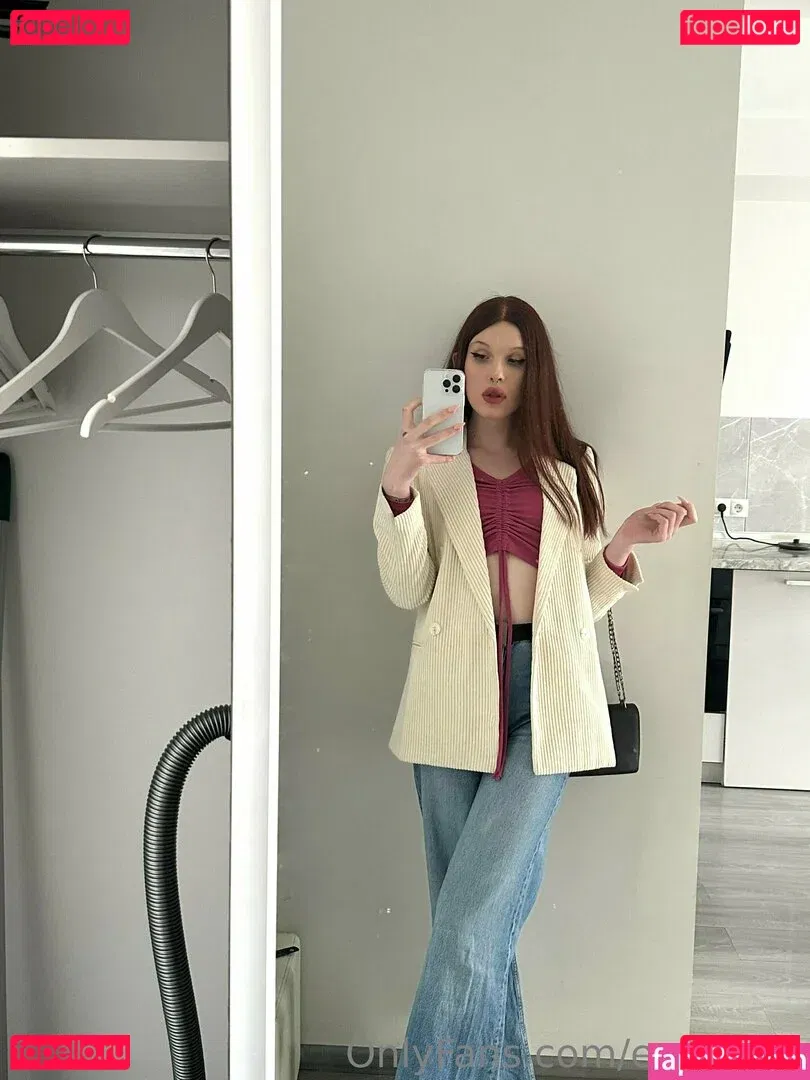 emmii_ts Onlyfans Photo Gallery 