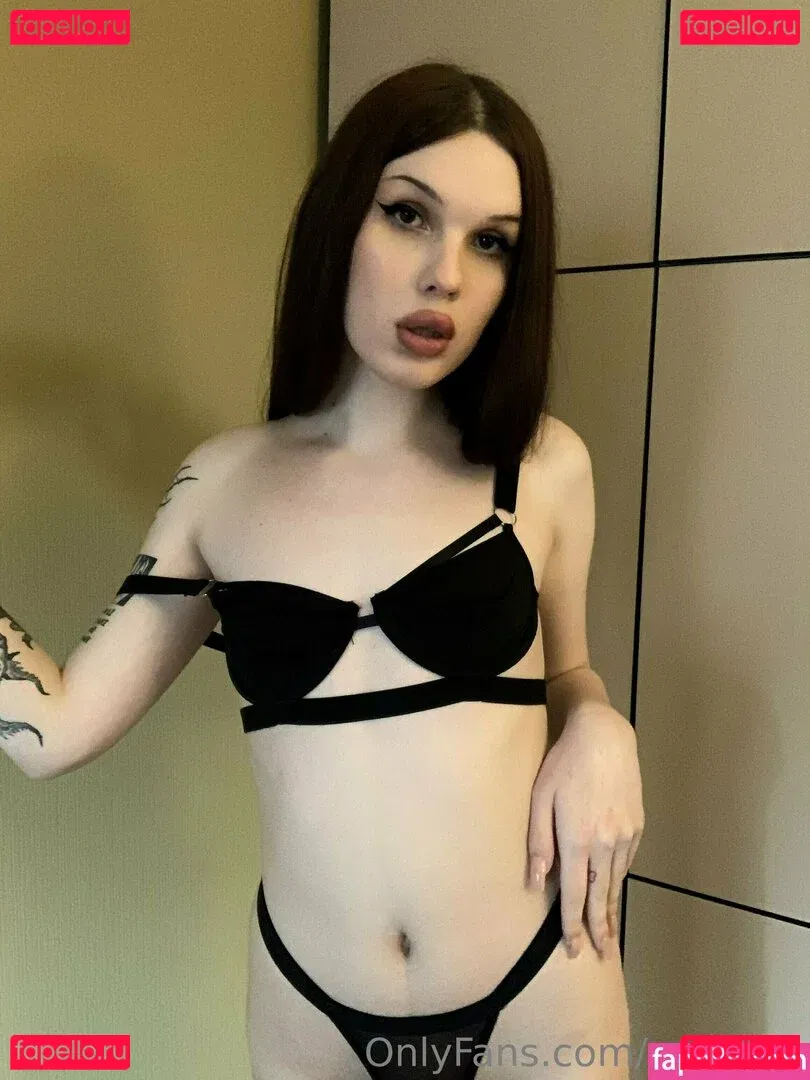 emmii_ts Onlyfans Photo Gallery 