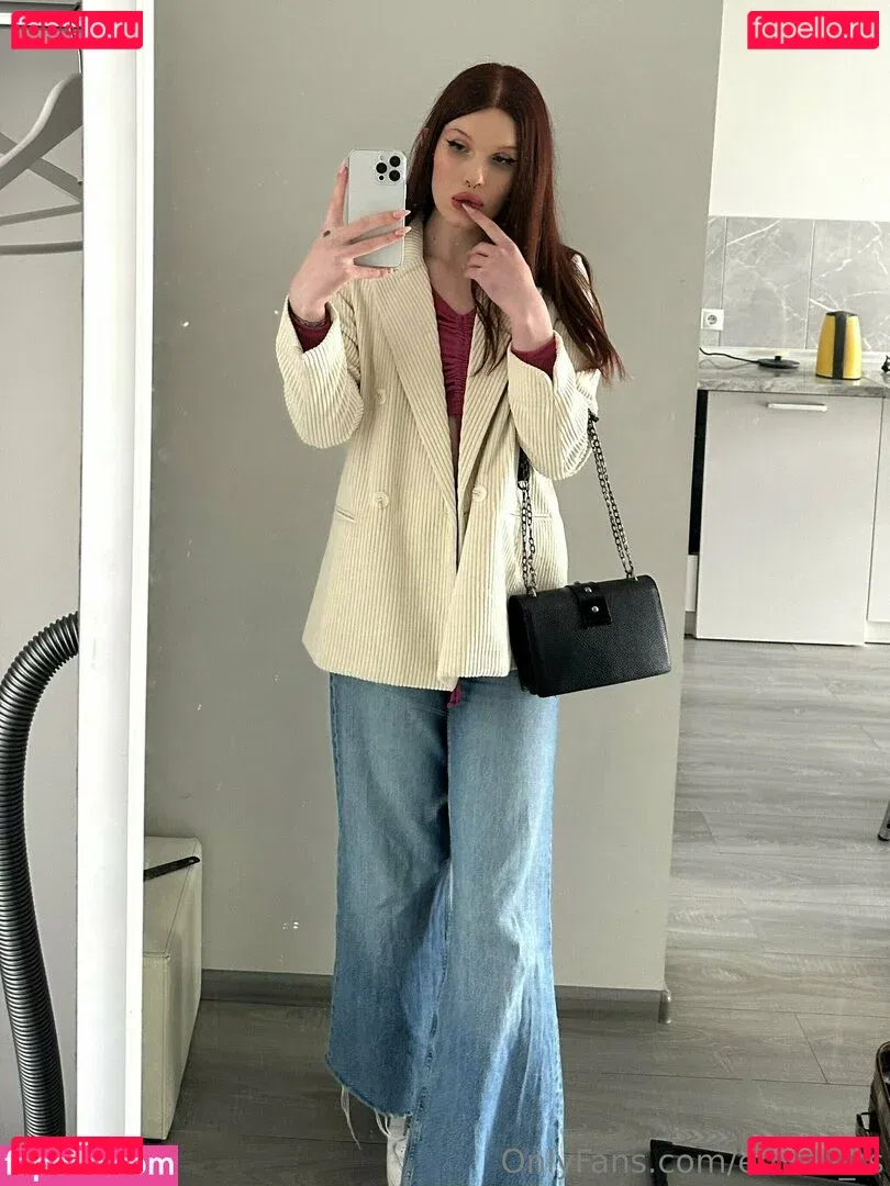 emmii_ts Onlyfans Photo Gallery 